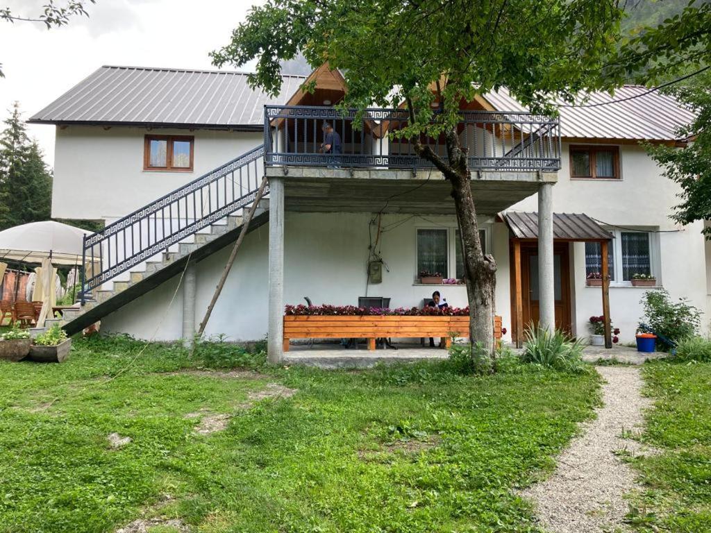 Bujtina Arturi Hotel Valbone Luaran gambar