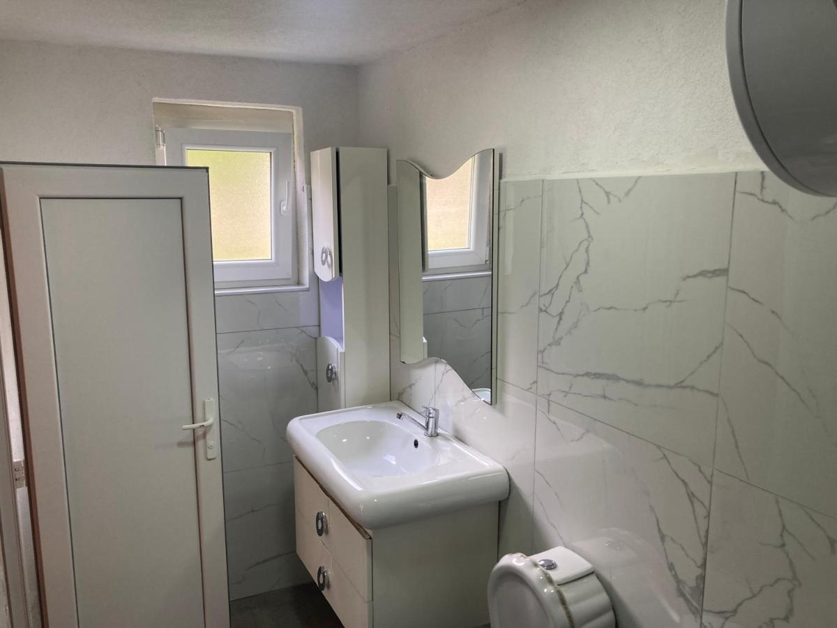 Bujtina Arturi Hotel Valbone Luaran gambar